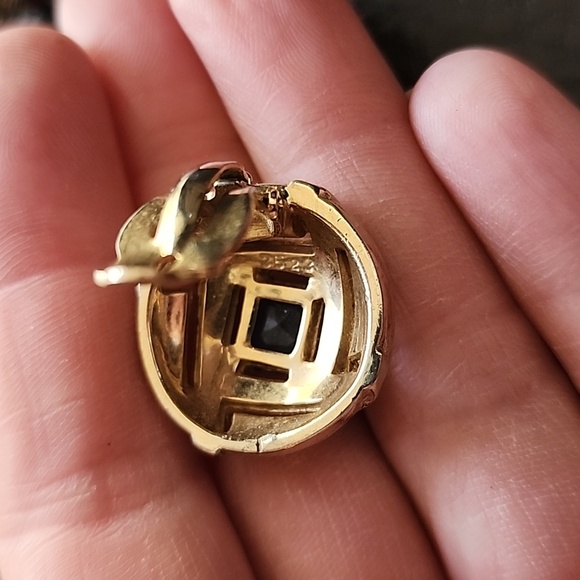 VTG Gold and Red Clip Earrings with Blue Gemstone - Picture 7 of 8